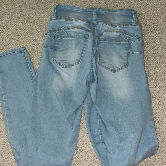 Size 1 Skinny Jeans Light Wash - Picture 4 of 4